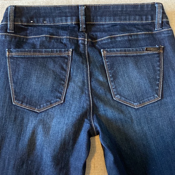 WHBM Skimmer jeans, distressed, size 6. In great condition. - Picture 9 of 13